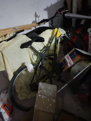 Bicicleta rara com amortecedor... para reformar 