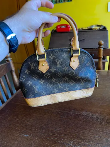 Bolsa Louis Vuitton alma