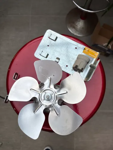 Exaustor para churrasqueira 220V (Novo)