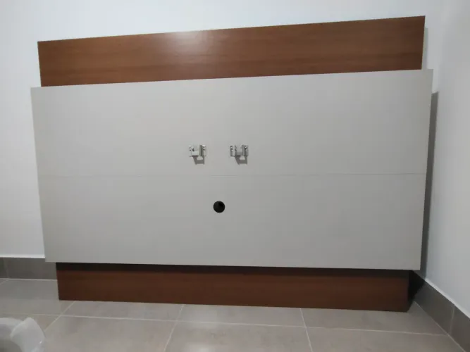 *? PAINEL PARA TV 1,80m - SEMINOVO - Moderno e Conservado*