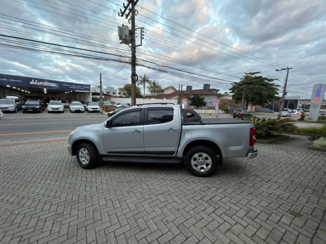 Chevrolet S10 Pick-up LT 2.5 Flex 4X2 CD 2013