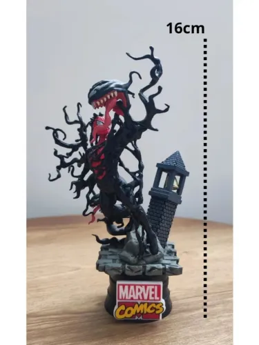 Estátua Spider-man vs Venom - Marvel comics D-Stage 