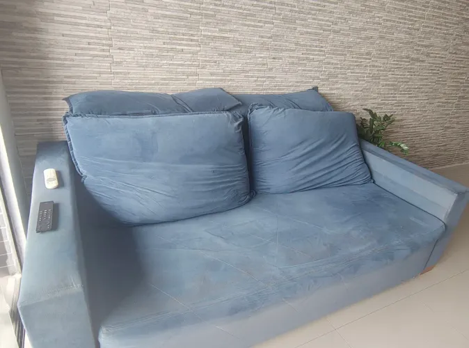 Lindo sofá azul