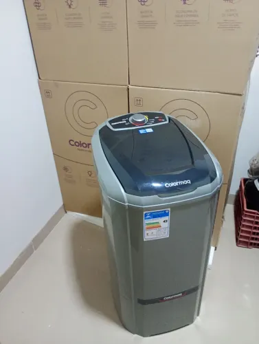 Tanquinho novo 10 kg marca Colormaq