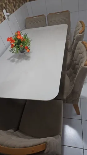 MESA COM 6 CASEIRAS