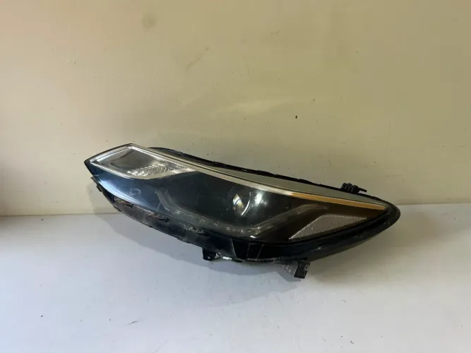 Farol esquerdo Cruze com Led 2017/2018/2019/2020/2021/2022/2023/2024