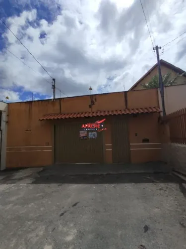 Casa pra venda no Centro de Viçosa MG
