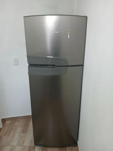 Geladeira 340L...