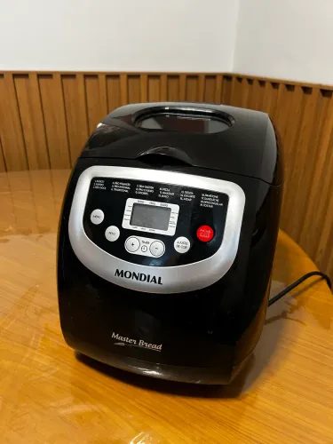 Máquina de pão Mondial