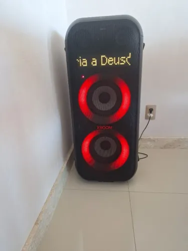 Caixa de som LG XBOOM 1000W RMS- XL9T Com um par de microfones novos