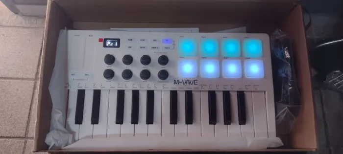 Teclado Controlador M-vave Novo LEIA A DESCRIÇÃO