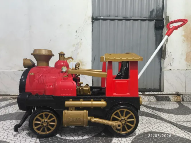 Trenzinho infantil 