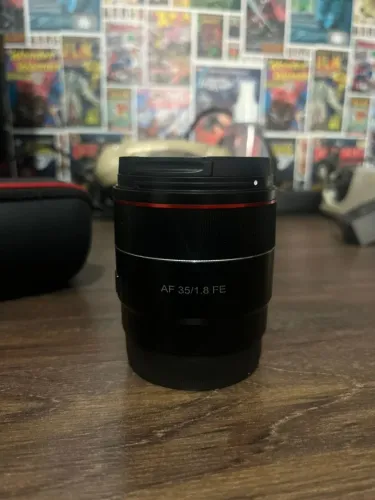 Lente Samyang AF 35mm f/1.8 FE (Para sony)