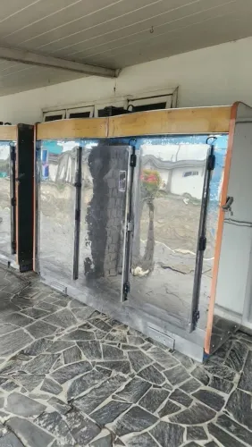 Freezer Industrial 3 e 2 portas