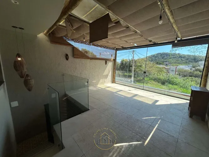 Casa com 3 quartos, sendo 1 suíte no Jardim Guanabara, Macaé/RJ