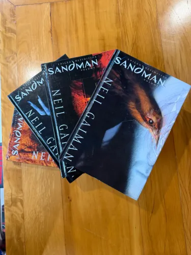 Sandman Vol. 1 ao 4 + Caçadores de Sonhos - Coleção HQ