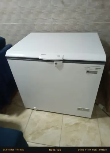 Vendo freezer marca con?sul 300 litros valor 900 retirada bom pastor
