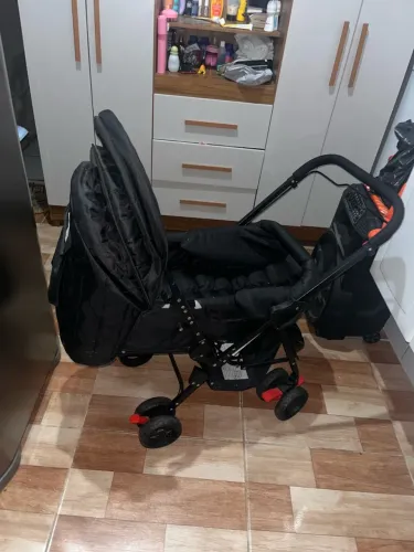 CARRINHO DE BEBÊ