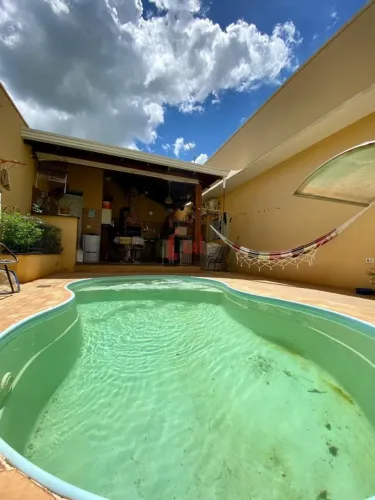 Casa para Venda em Presidente Bernardes, VILA NOVA, 3 dormitórios, 1 suíte, 3 banheiros, 2