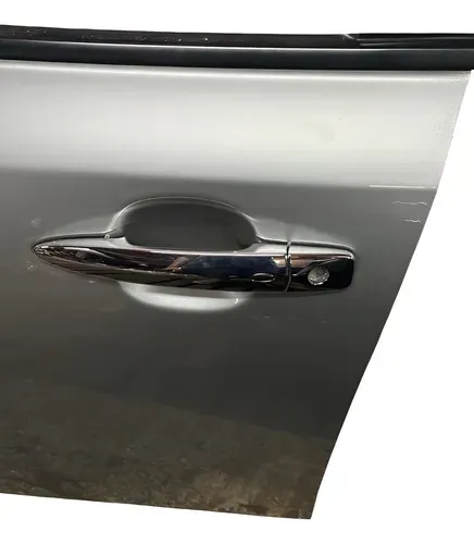 Maçaneta Externa Porta Dianteira Esquerda Nissan Leaf Prateado Dianteira