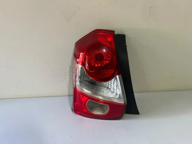 Lanterna esquerda Etios Hatch 2011/2012/2013/2014/2015/2016/2017/2018/2019/2020/2021