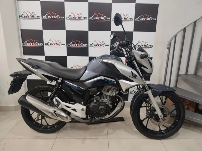 Titan 160 top de linha toda revisada em ótimo estado conservação