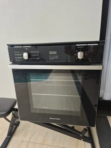 Forno elétrico  de embutir Brastemp 84 litros