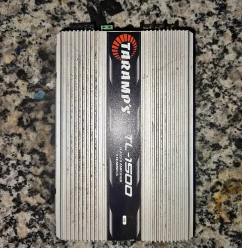 Vendo potência TL - 1500 obs: precisa comprar o conector 4 vias e o 2 vias