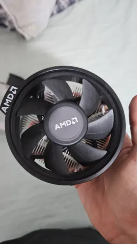 Cooler box AMD wraith stealth, usado uma única vez