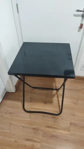 Mesa de aço preta dobrável