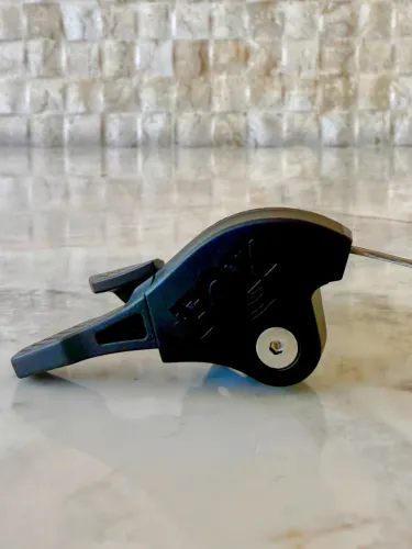 Trava de Suspensão FOX Remote (Dual/Single)