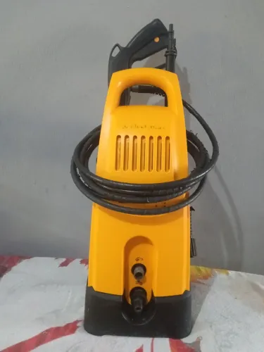 VENDO UM JATO DE PRESSÃO