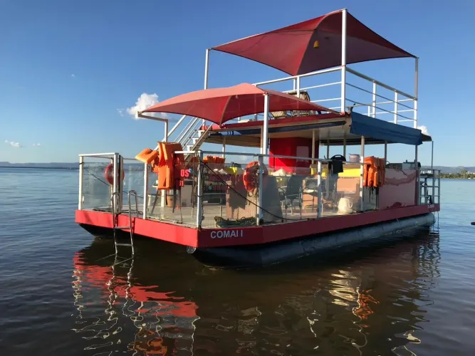 Vendo Barco para 26 pessoas, tipo catamarã 