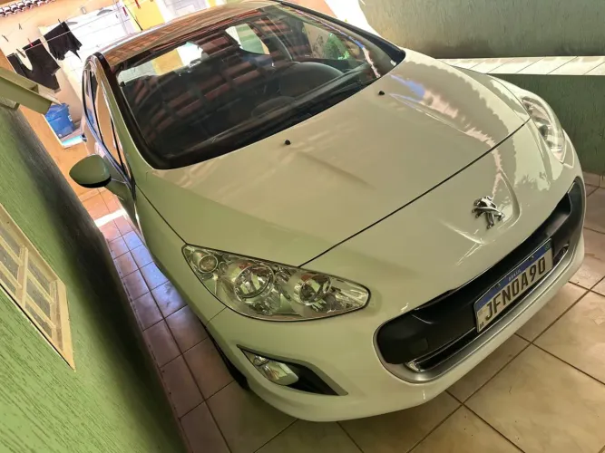 Peugeot 308 Allure 1.6 Flex 16V 5P Mec. 2013
