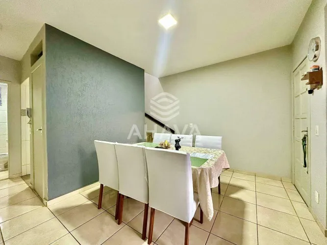 Casa Geminada em Condominio com 3 Quartos à Venda, 86m², Dona Clara