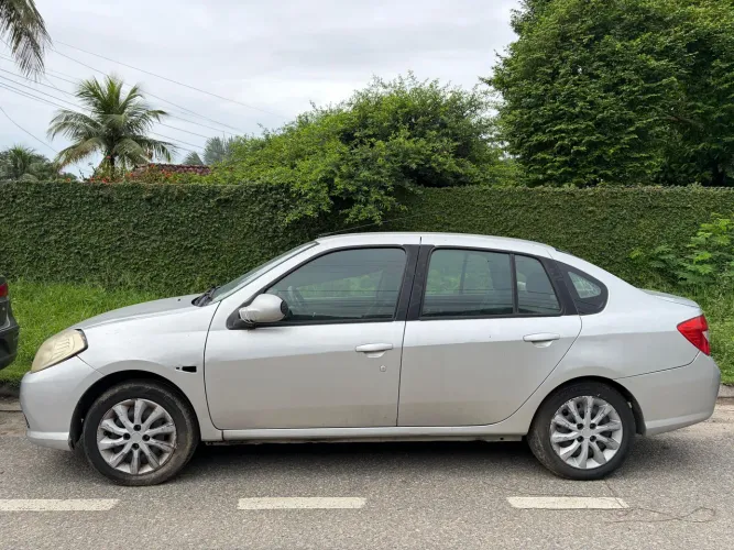 Renault Symbol Privilège Hi-flex 1.6 16V 4P 2013