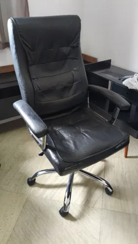 Cadeira Giratória Escritório 120kg