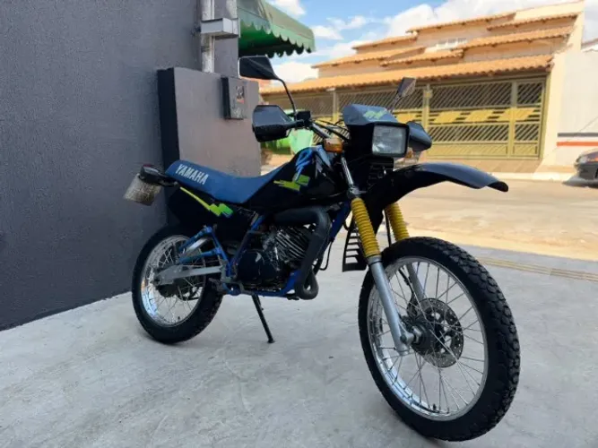 YAMAHA DT 180Z 