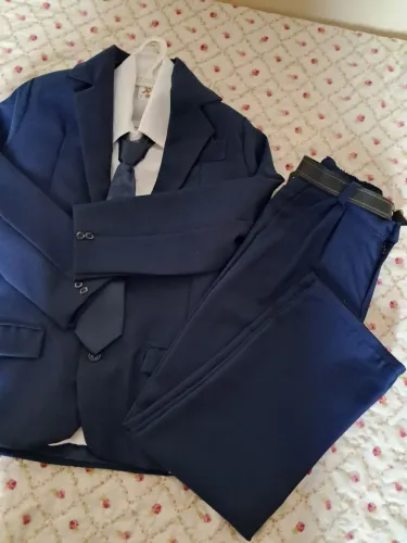 Terno veste 7 anos