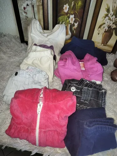 Lote de roupas infantil menina tm 2 3anos tem 52 peças