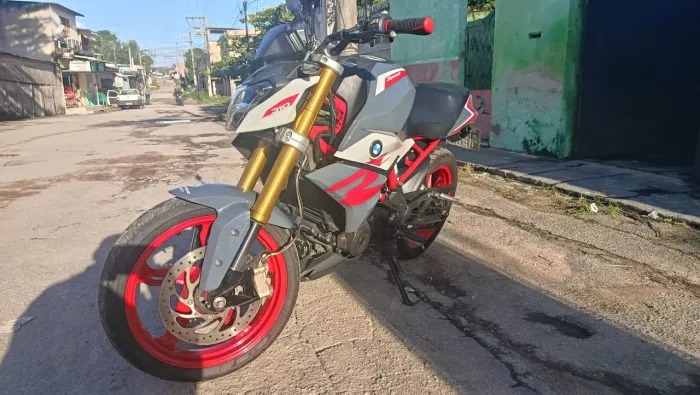 BMW 310R