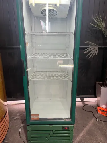 Cervejeira Imbera 550 L funcionando perfeitamente confira 220 v !
