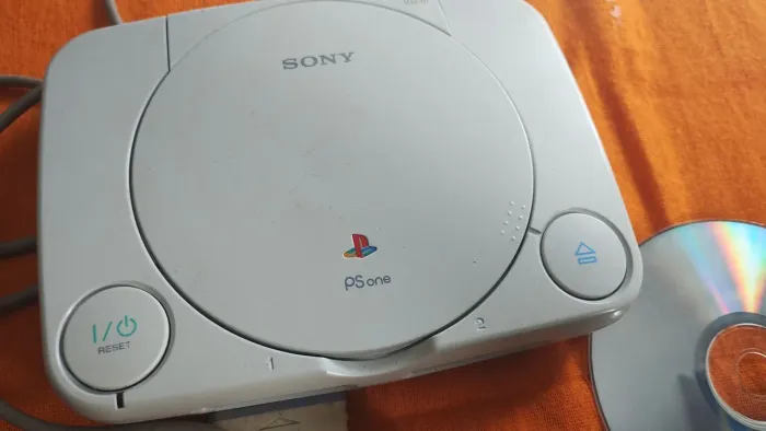 PLAYSTATION ONE