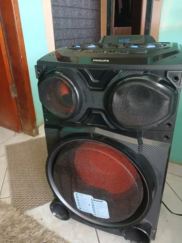 Caixa de som Bluetooth Philips 750 reais pra hoje