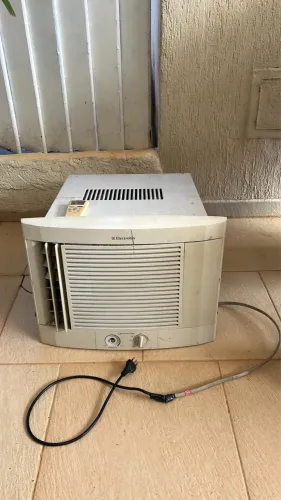 Ar condicionado de janela