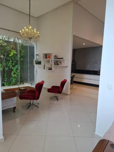 Casa à venda em Sorocaba, Condomínio Mont Blanc, com 3 suítes, com 200 m², Condomínio Mont