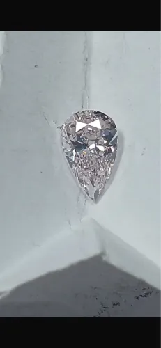 Diamante rosa com GiA 40 mil dólares
