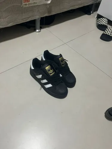 Adidas Superstar