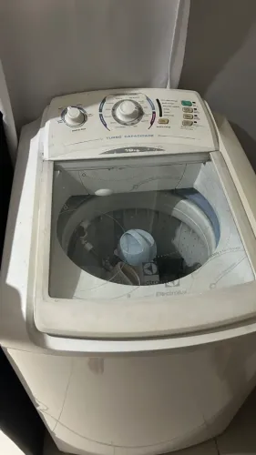 Vendo lavadora electrolux 10kg com defeito