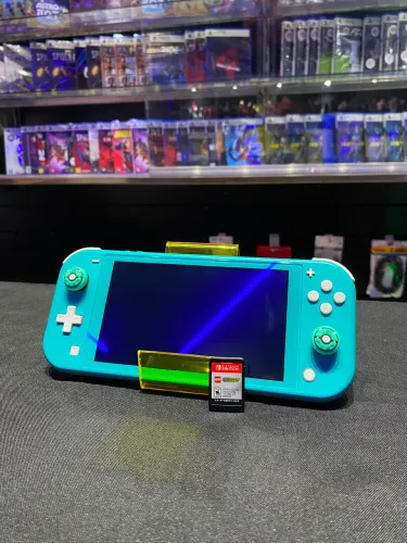 Nintendo Switch Lite Semi Novo com jogo